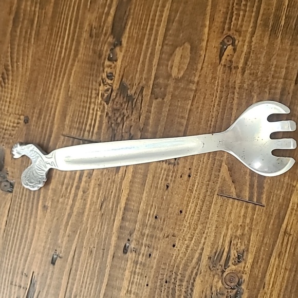 Pewter Silver Rooster Handle Salad Servers - Picture 3 of 7